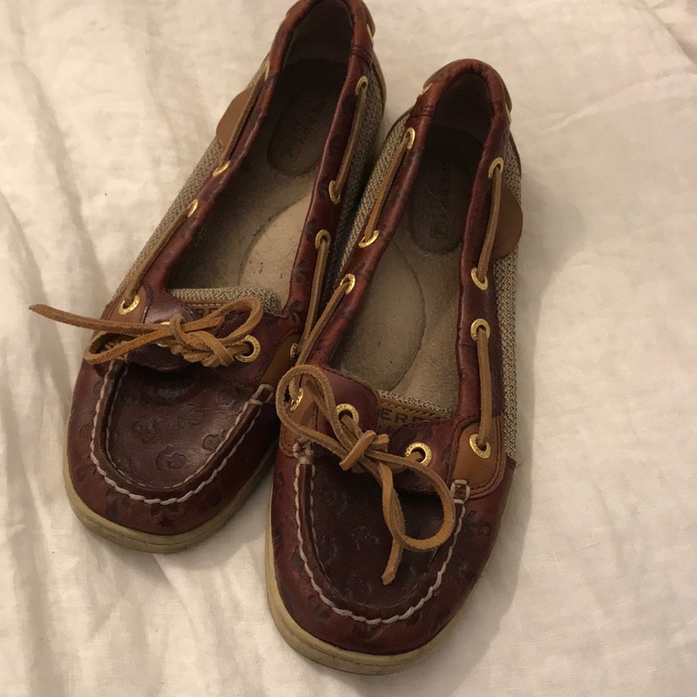 Sperrys with anchors